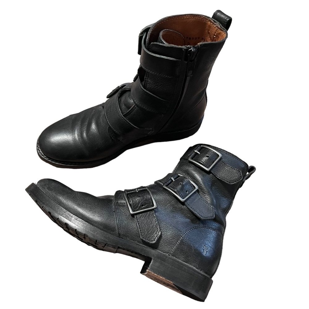 🌟6 Hour Sal🌟 🌟RARE🌟 Frye Natalie Triple Buckle Black Leather Boots